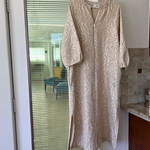 VTG Oscar Dela Renta’s Beige Kaftan/Lounge Dress